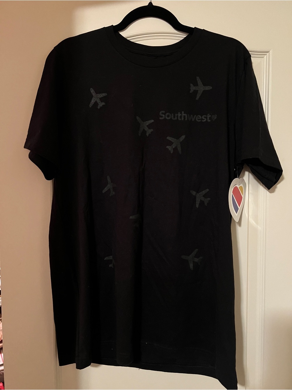 Southwest Airlines T-shirt Black Airplanes 100% Cotton Unisex Large NWT